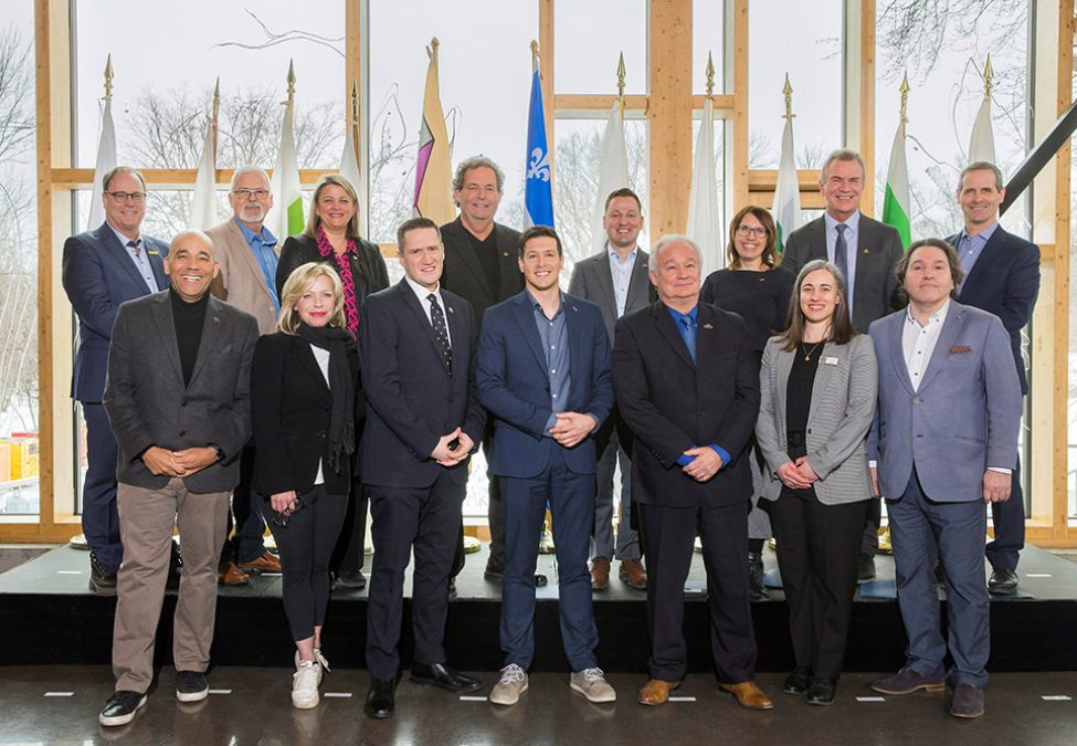 Photo de groupe des maires des 10 municipalités de la couronne nord