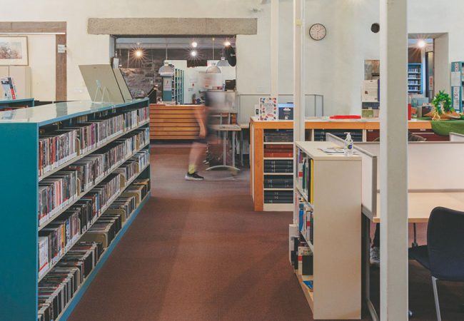 Aller à la page Installations et horaires des bibliothèques
